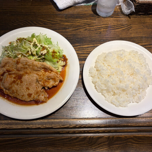 カンファーツリー　ポークジンジャー